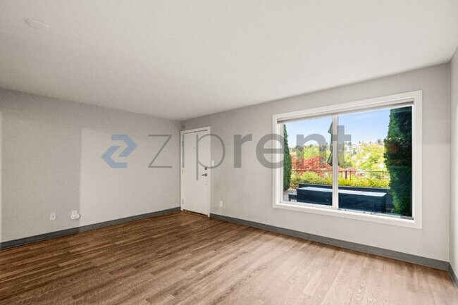 Photo - Unit 105