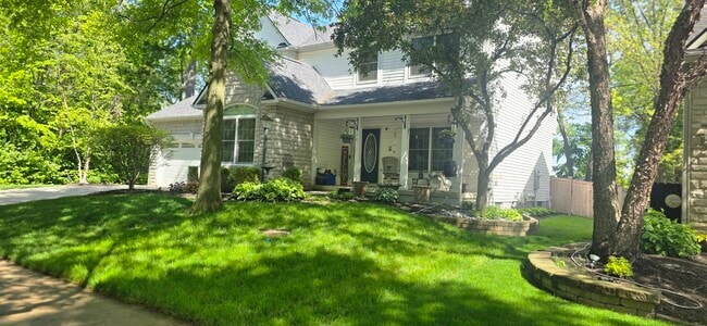 Photo - 724 Barberry Spur Ave
