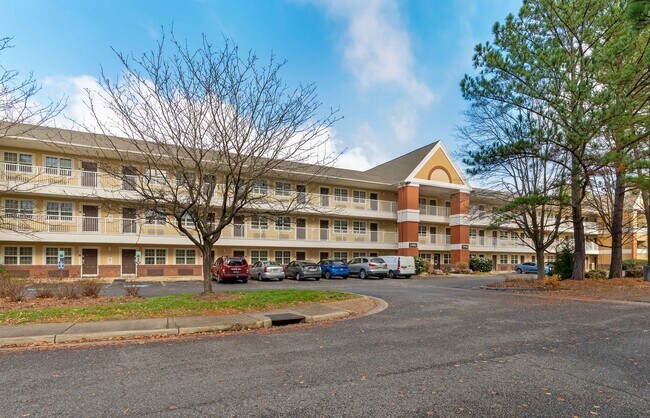 Furnished Studio-Newport News - Oyster Point