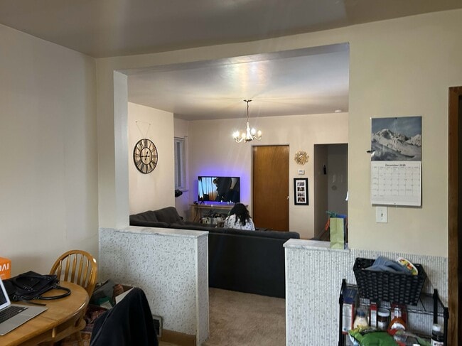 Photo - 3405 Ward St Unit 2 Bedroom