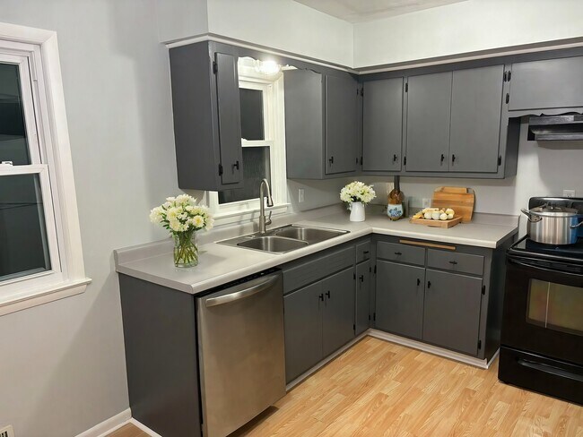 2557 S 60th St Unit 1