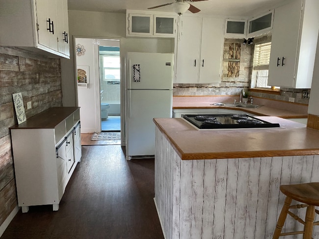 Photo - 1006 SW 5th Ave