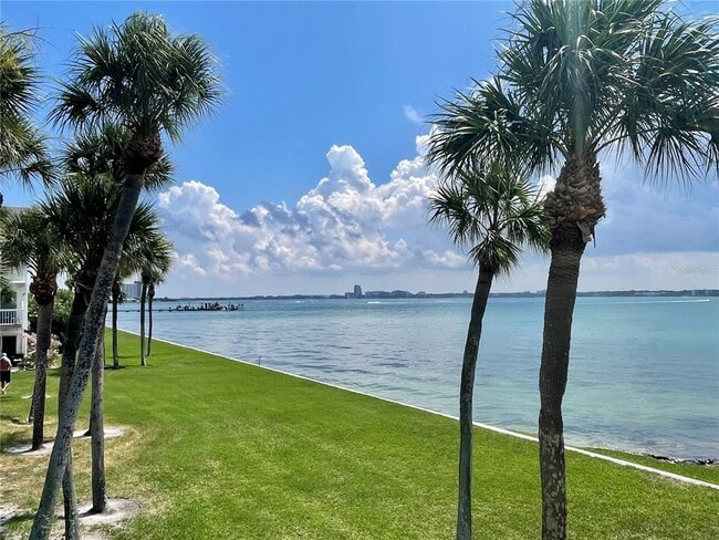 Building Photo - 1451 Gulf Blvd Unit 204 Rental