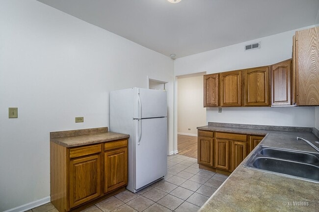 350-352 E 59th St