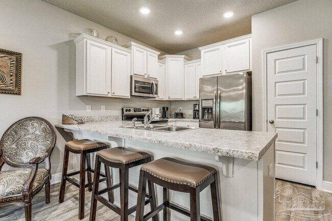 Photo - 6090 Royal Port Ct