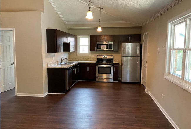 Photo - 766 Southside Dr