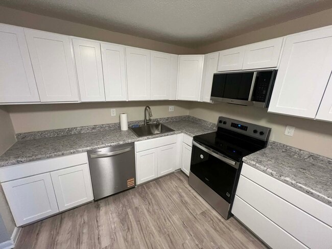 Brand new Kitchen November 2025 - 85 Old Town Rd Unit 43