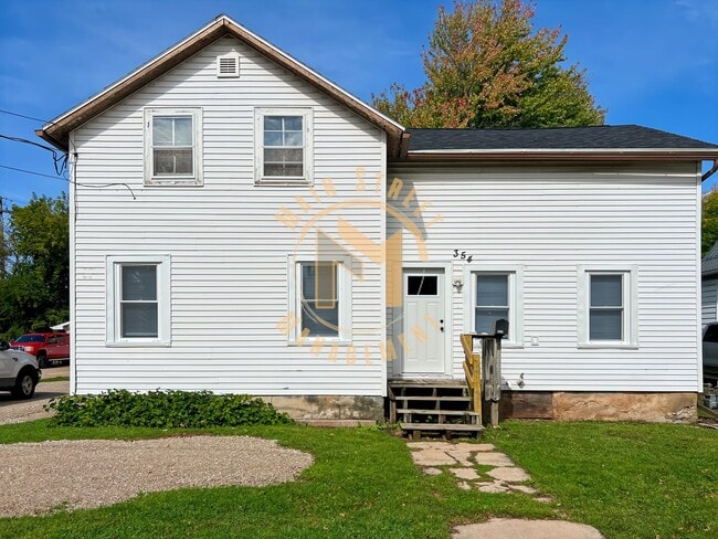 Building Photo - 354 Nicolet Blvd Unit Lower Rental