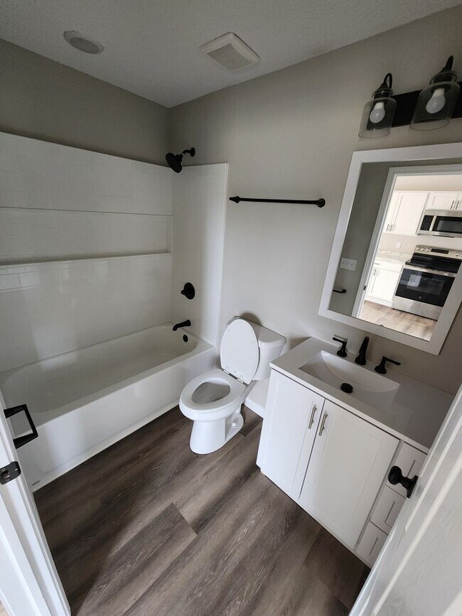 Photo - Spacious 3-Bedroom, 2-Bathroom Home AVAILABLE NOW!!