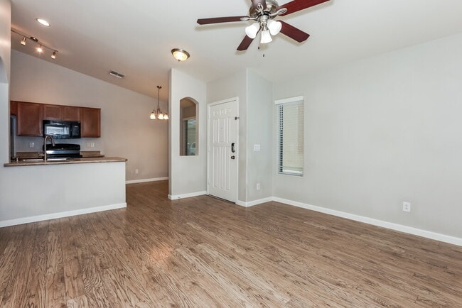 Photo - 1631 W San Tan Hills Dr