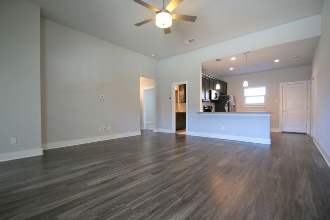 Building Photo - 209 Stewart Bend Ct Unit B Rental