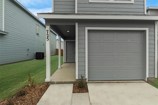 Photo - 725 Wagtail Dr