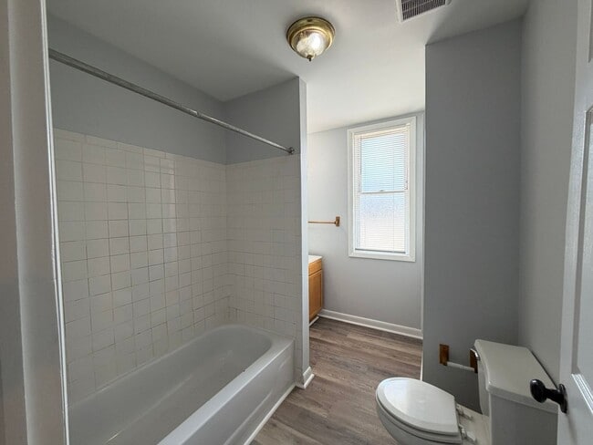 Photo - 221 Grant St Unit 221-B