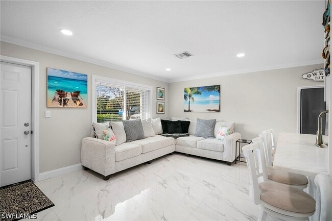 Photo - 191 Abbey Ln