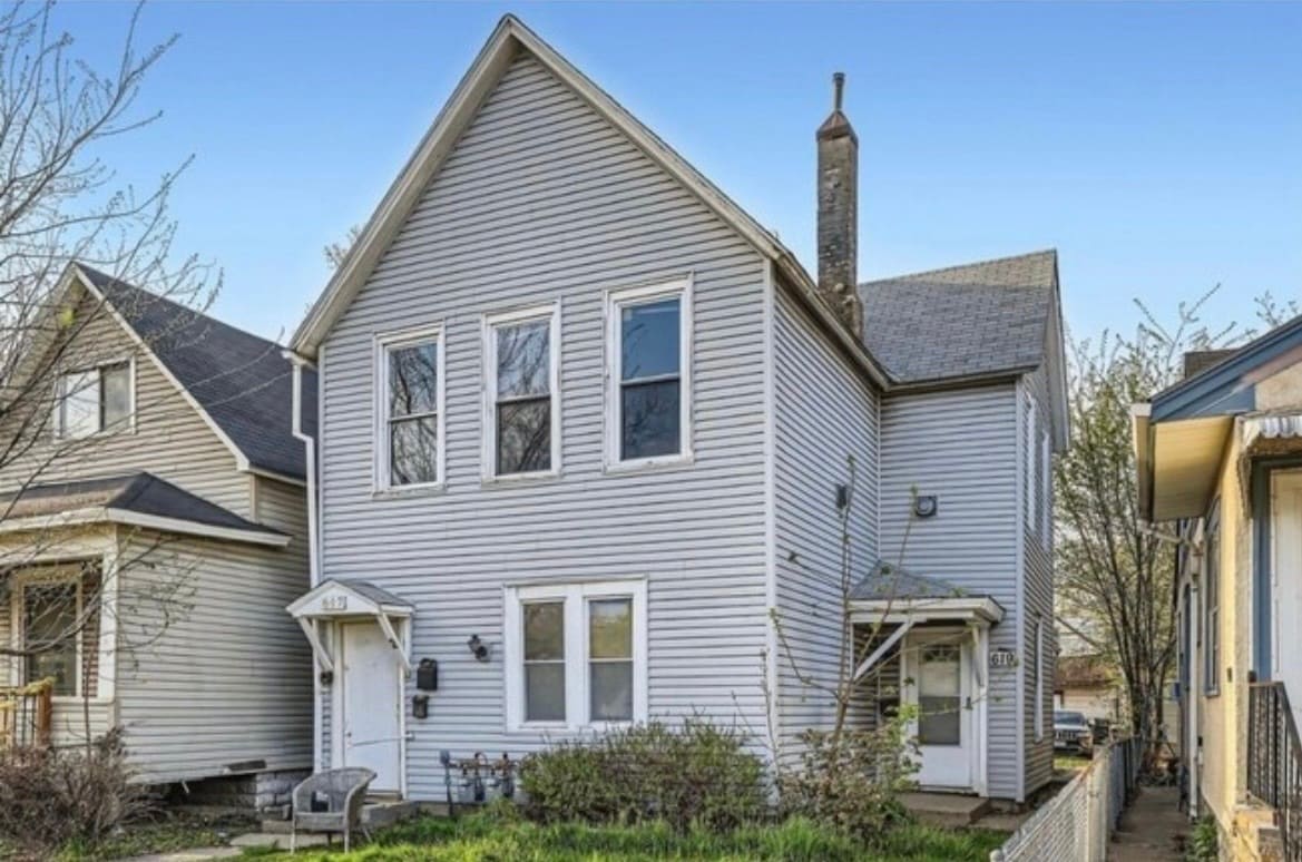 Photo - 619 Maryland Ave E
