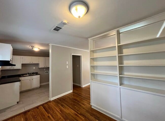 Photo - 1463 Merrycrest Dr