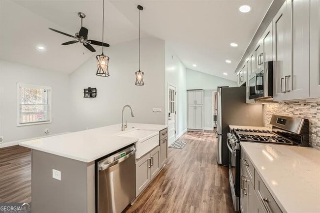 Photo - 459 Holcomb Bridge Rd