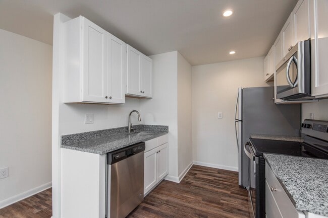 Building Photo - 2114 Grafton Dr Unit 54