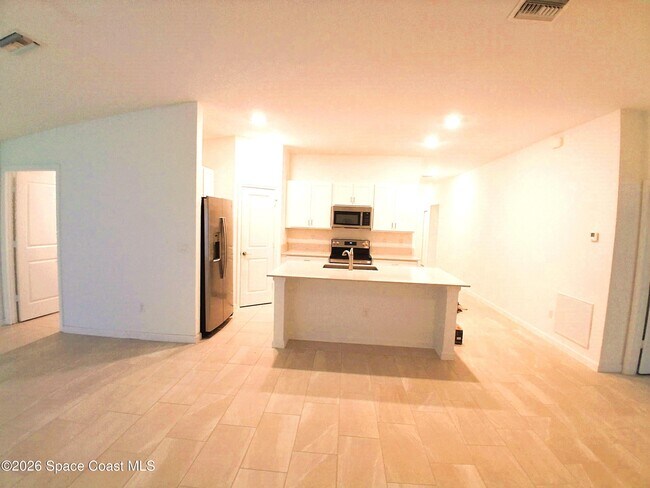 Photo - 1866 Diablo Cir SW