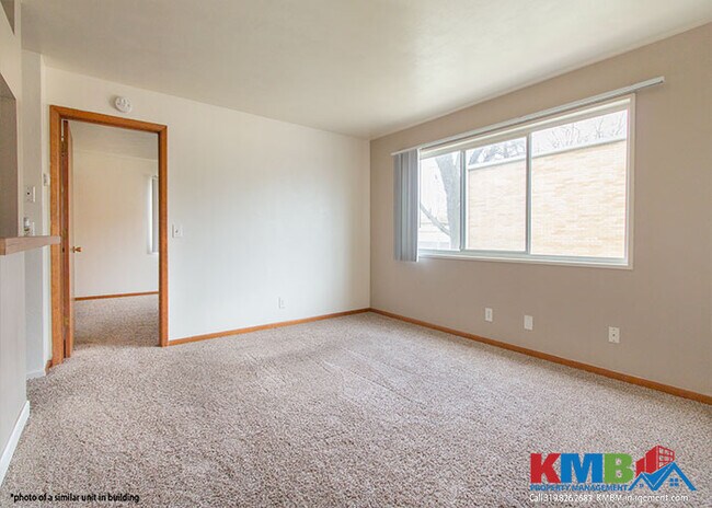 Photo - 1050 Twixt Town Rd NE Unit 12