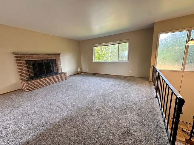 Photo - Tradition Kirkland Split Level with Gorgeous Views nestled in the middle of NorKirk