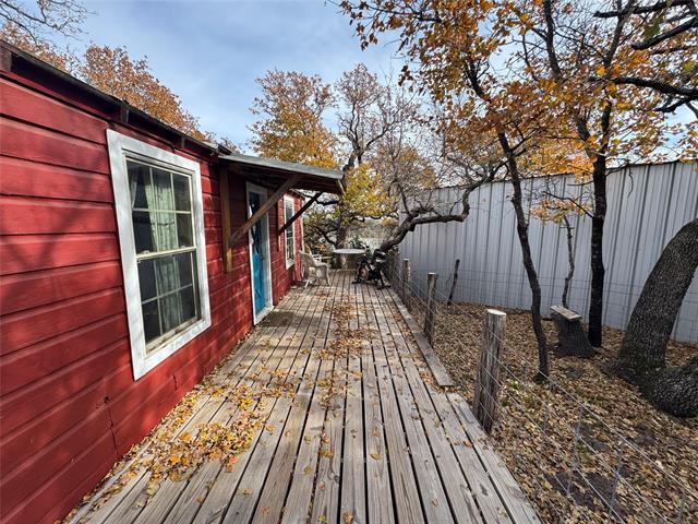 Photo - 160 Lake Point Dr