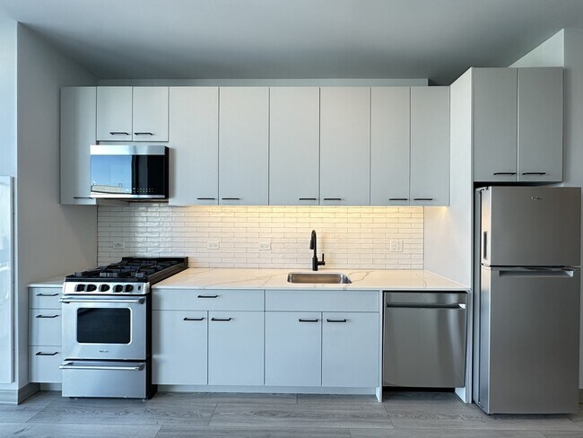 Photo - 2155 N Elston Ave Unit 017