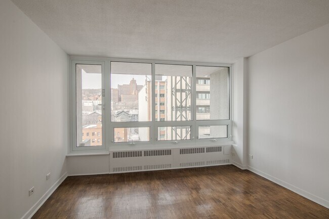 Photo - 1975 Maisonneuve Blvd W Unit 1608