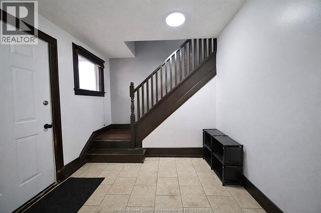 Photo - 3463 Harris St