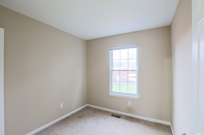 1020 Dartmouth Glen Way