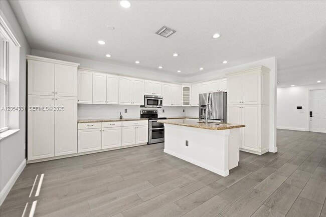 Photo - 5014 SW 155th Terrace