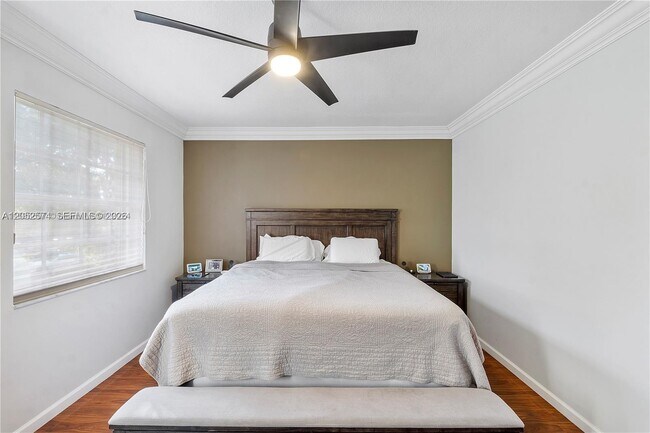 Photo - 4960 SW 136th Ave