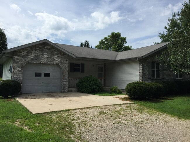 Building Photo - 3 Bed 1 Bath REMODELED House For Rent in M...
