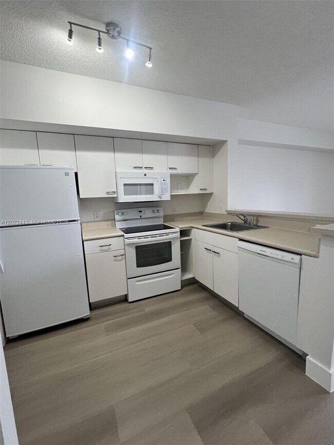 Photo - 5085 NW 7th St Unit 503