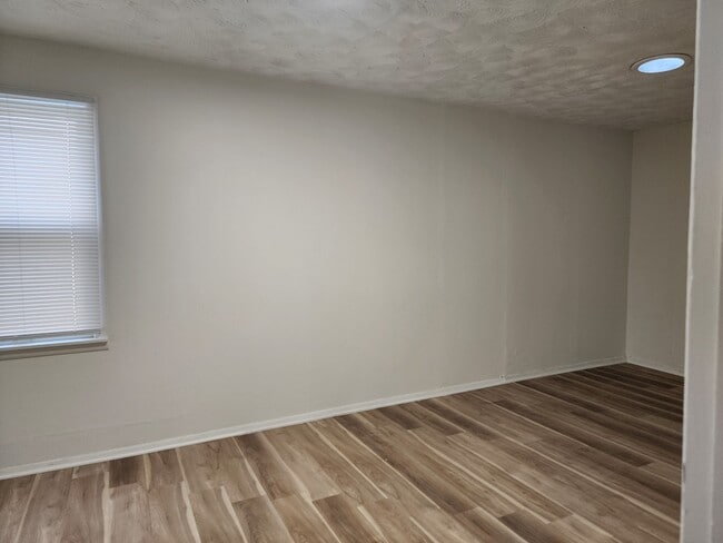 Photo - 1905 Peachtree Ave