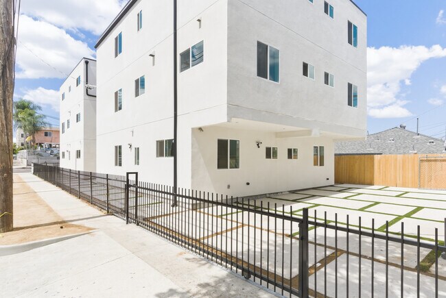 Photo - 2843 Folsom St