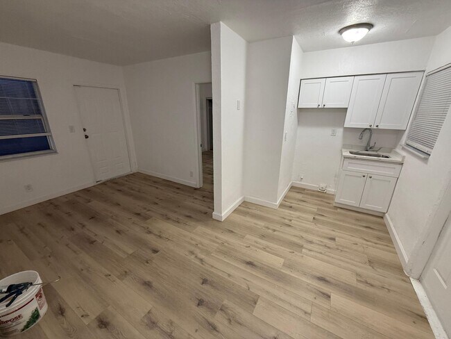 Photo - LC 07:129 SW 5th CT Unit 1