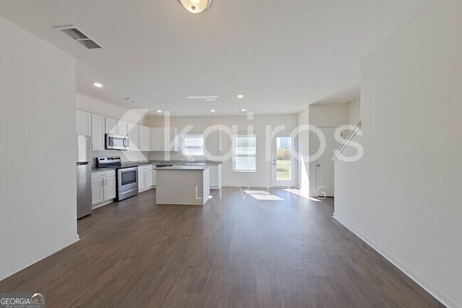 Photo - 155 Dudley Wy