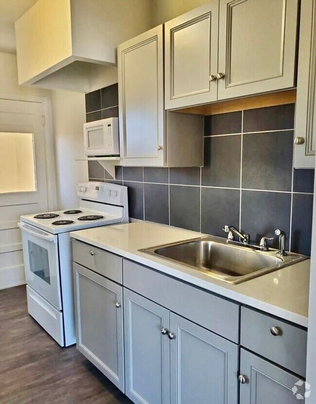 Building Photo - Remodeled 1-Bedroom Apartment in Greeley A...