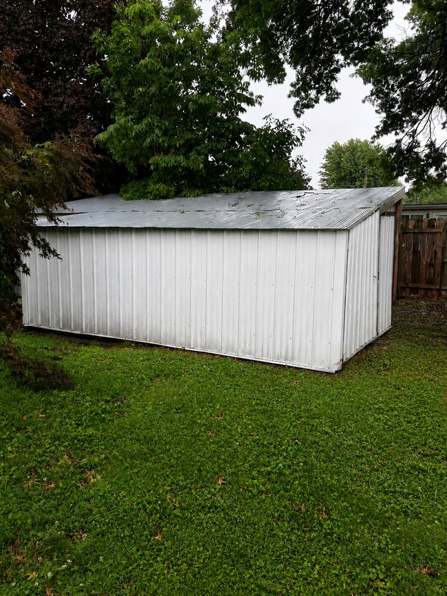 Photo - Charming Ranch Home With Attached Garage in Galesburg!