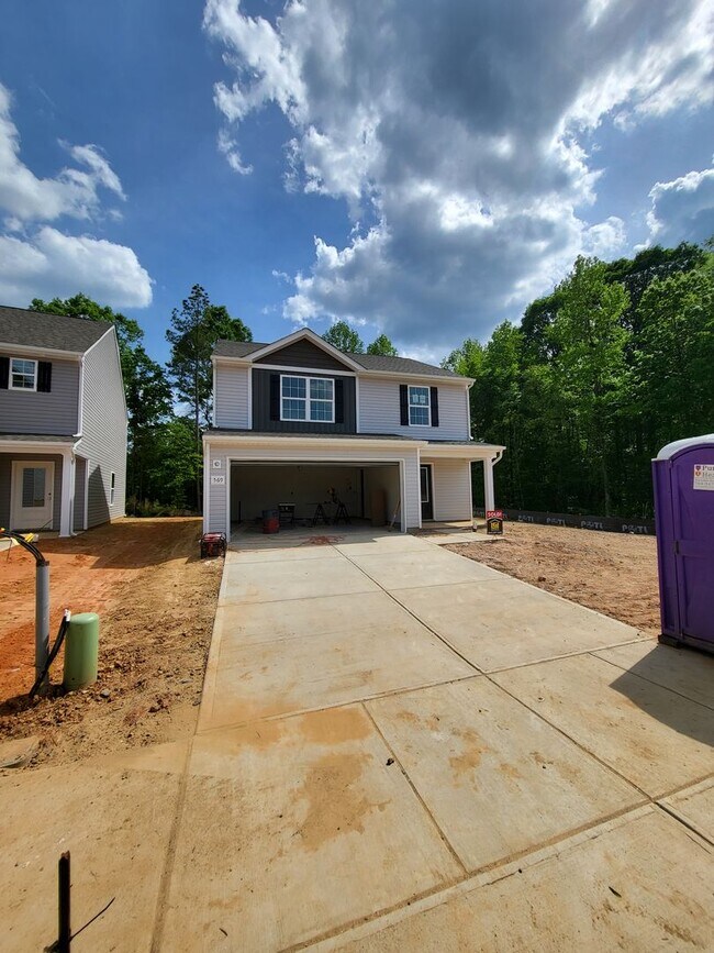 Photo - Beautiful Home in Great Location!