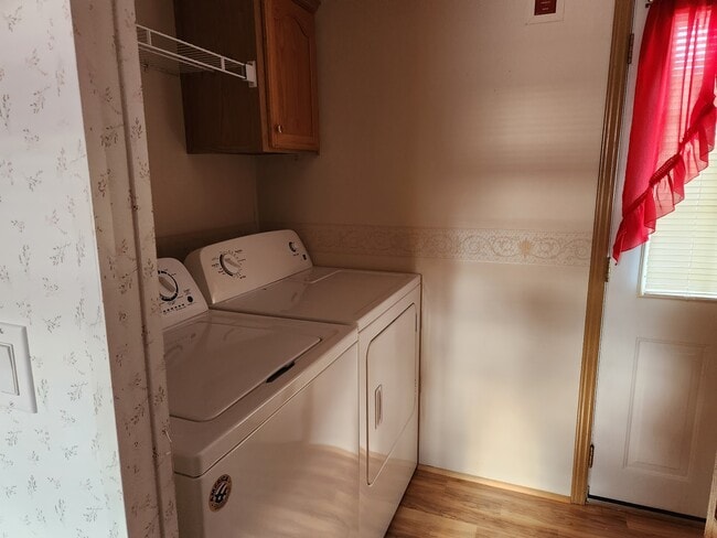 Lavadora y secadora incluidas - 10 Karen St