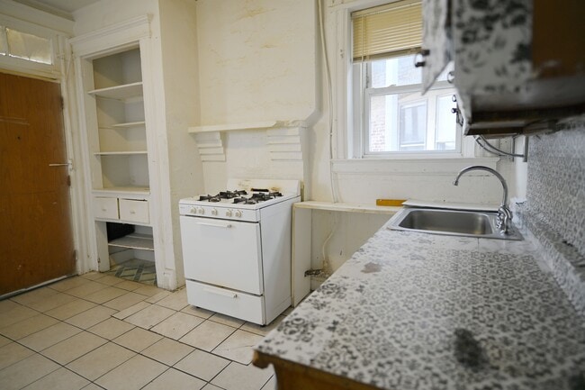 Photo - 1426 Springfield Ave Unit 2nd Floor