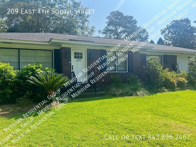 3 bedroom / 2 bath home ~ Downtown Summerv... - 3 bedroom / 2 bath home ~ Downtown Summerv...