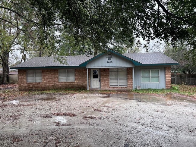 Photo - 7018 State Hwy 75 S House