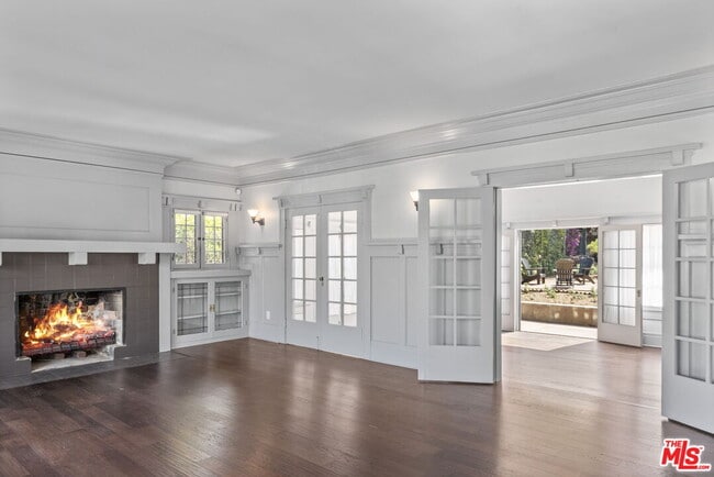 Photo - 344 S Kingsley Dr