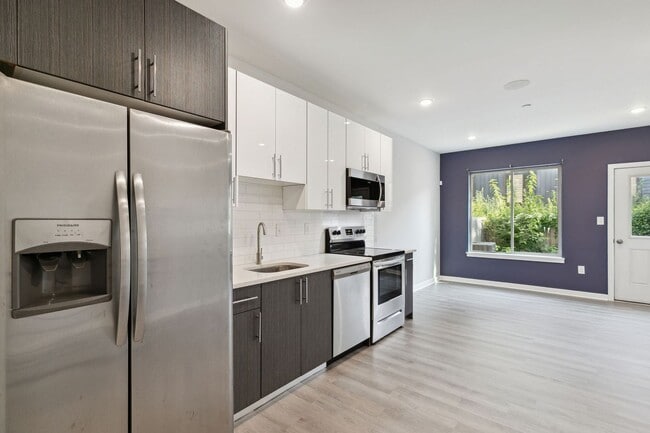 Photo - 1847 E Huntingdon St Unit B Upper