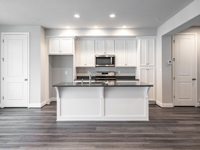 Photo - 2118 Westcott Ln