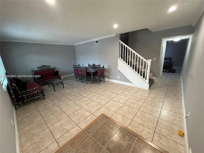 Photo - 29 Madrid Ln