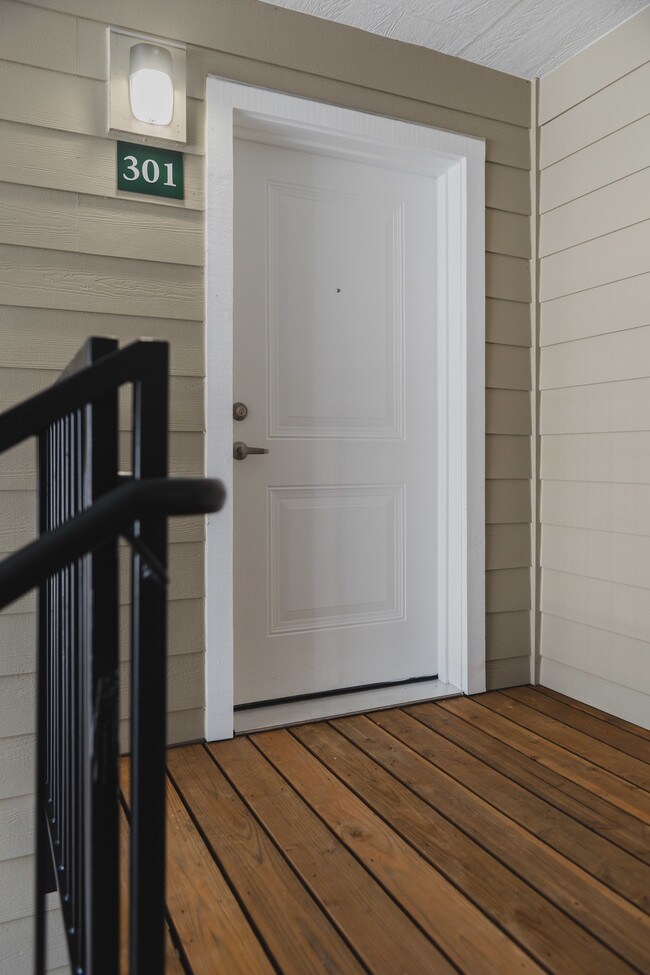 Photo - Lake Forest Commons